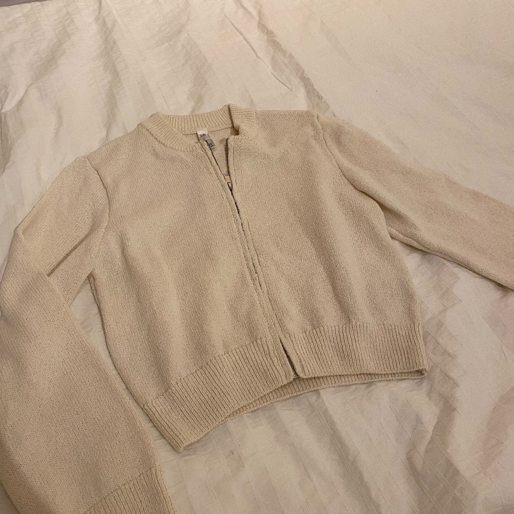 White knitted zip cardigan